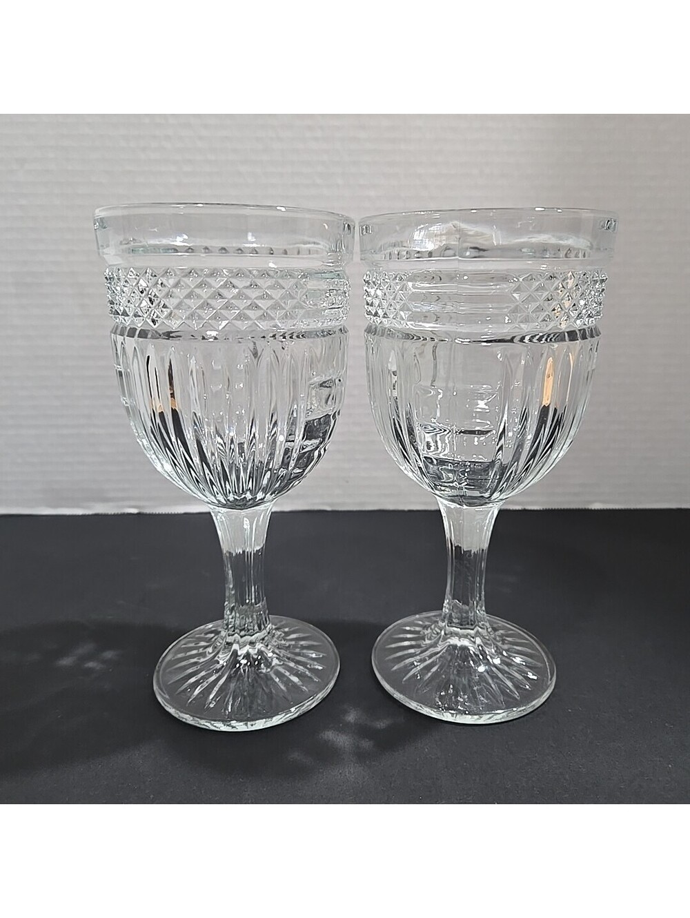 Set of 2 Vintage Libbey Radiant Water Goblets Clear Footed Diamond Vertical Cut